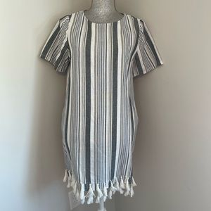Linen Dress with Tassels